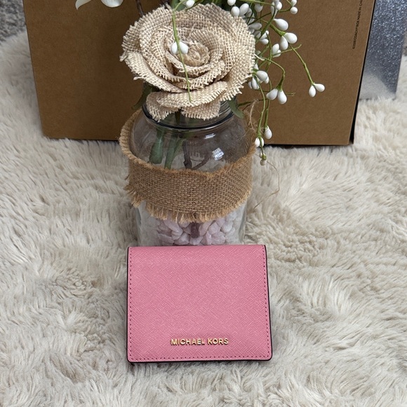 Michael Kors Handbags - ✨Michael Kors Pink Pebbled Leather Bifold Wallet✨